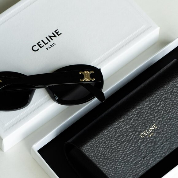 Celine TRIOMPHE Women Sunglasses Black Smoke Oval CL40194U 01A BRAND NEW - Picture 12 of 14